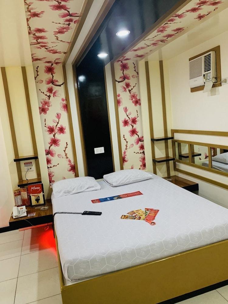 Hotel Sogo Tarlac Eksteriør bilde