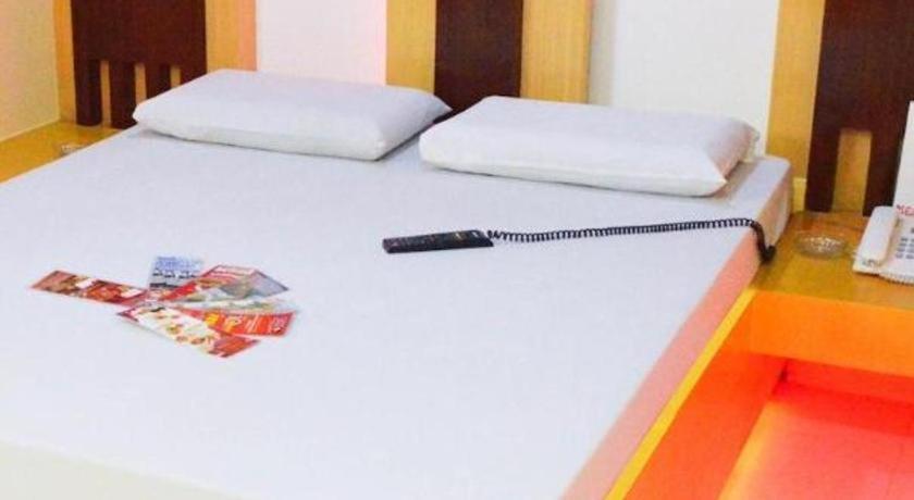 Hotel Sogo Tarlac Eksteriør bilde