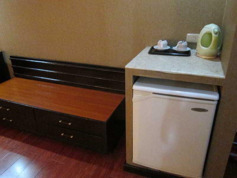 Hotel Sogo Tarlac Eksteriør bilde