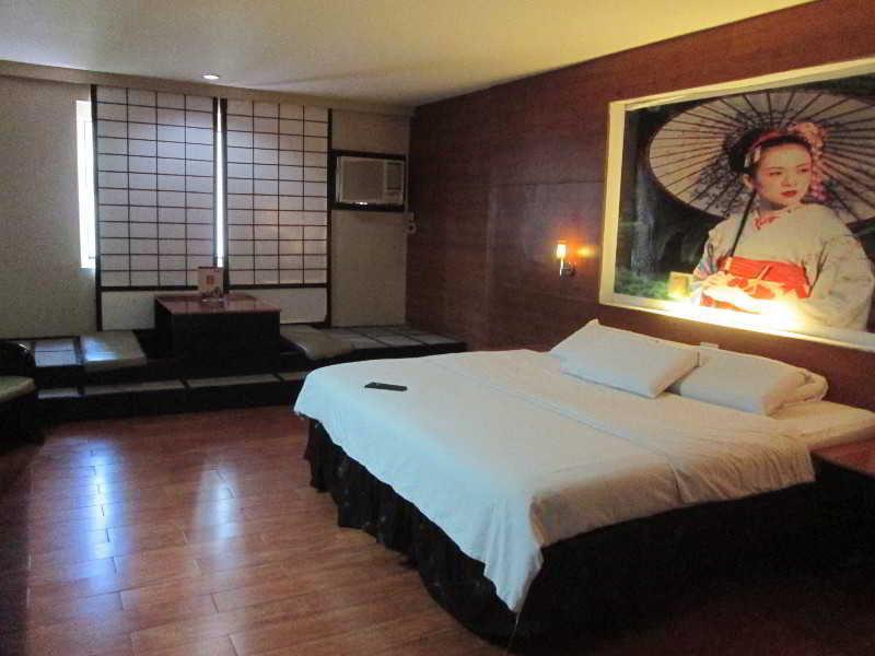 Hotel Sogo Tarlac Eksteriør bilde