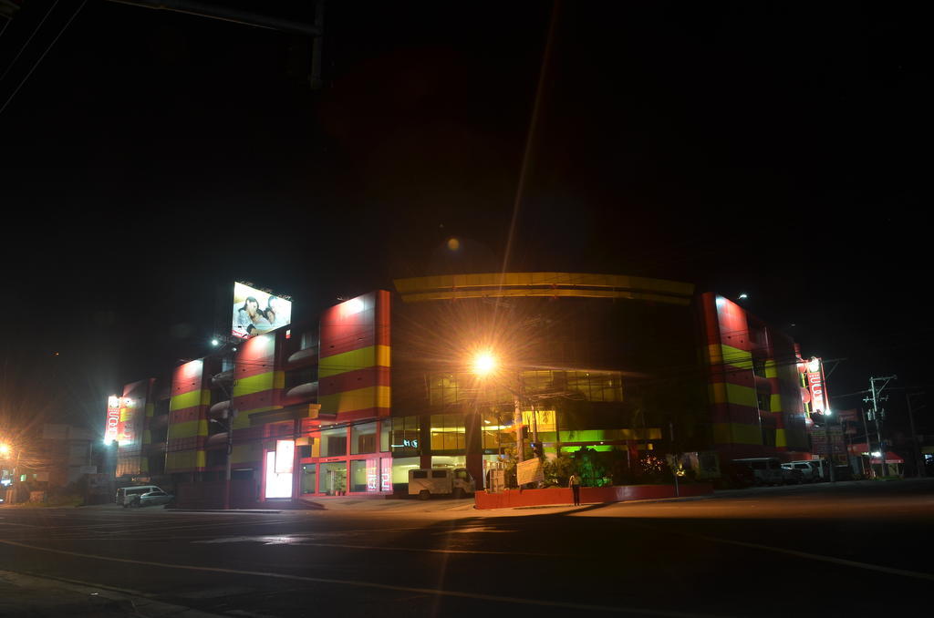 Hotel Sogo Tarlac Eksteriør bilde